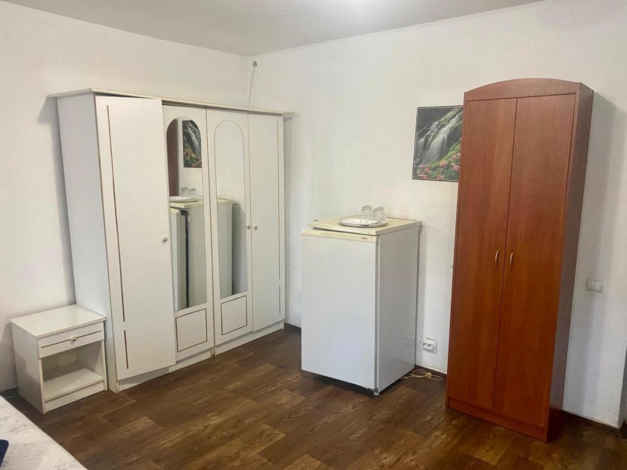 Mini Hotel Vesna Днепр Экстерьер фото