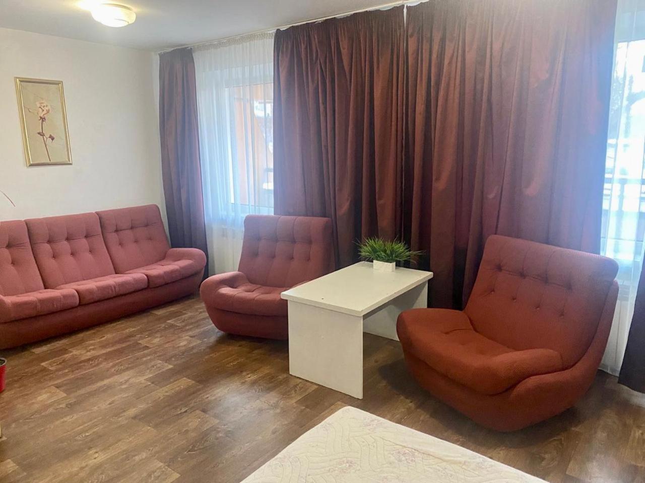 Mini Hotel Vesna Днепр Экстерьер фото