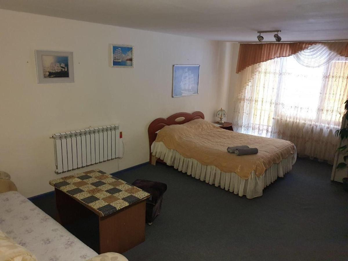 Mini Hotel Vesna Днепр Экстерьер фото