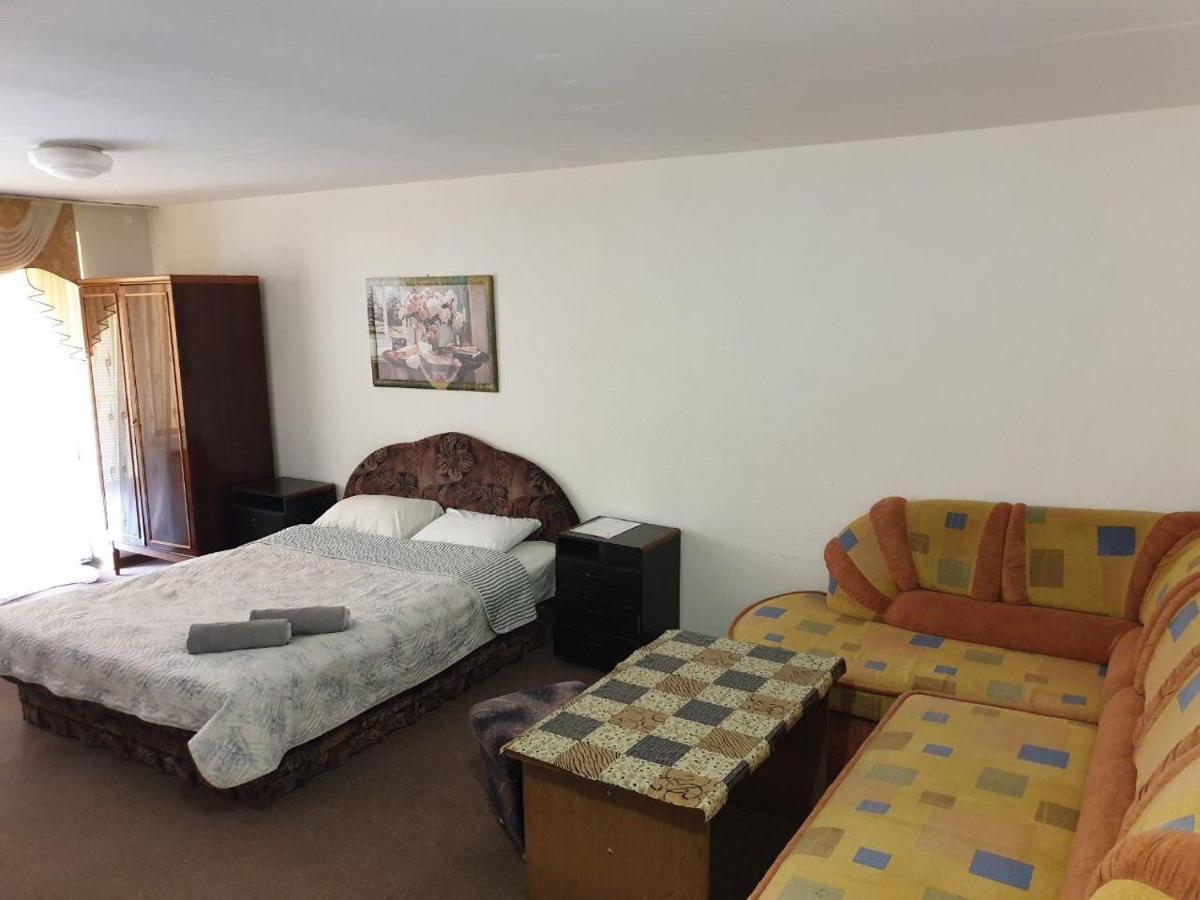 Mini Hotel Vesna Днепр Экстерьер фото