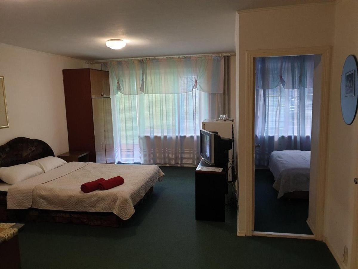 Mini Hotel Vesna Днепр Экстерьер фото